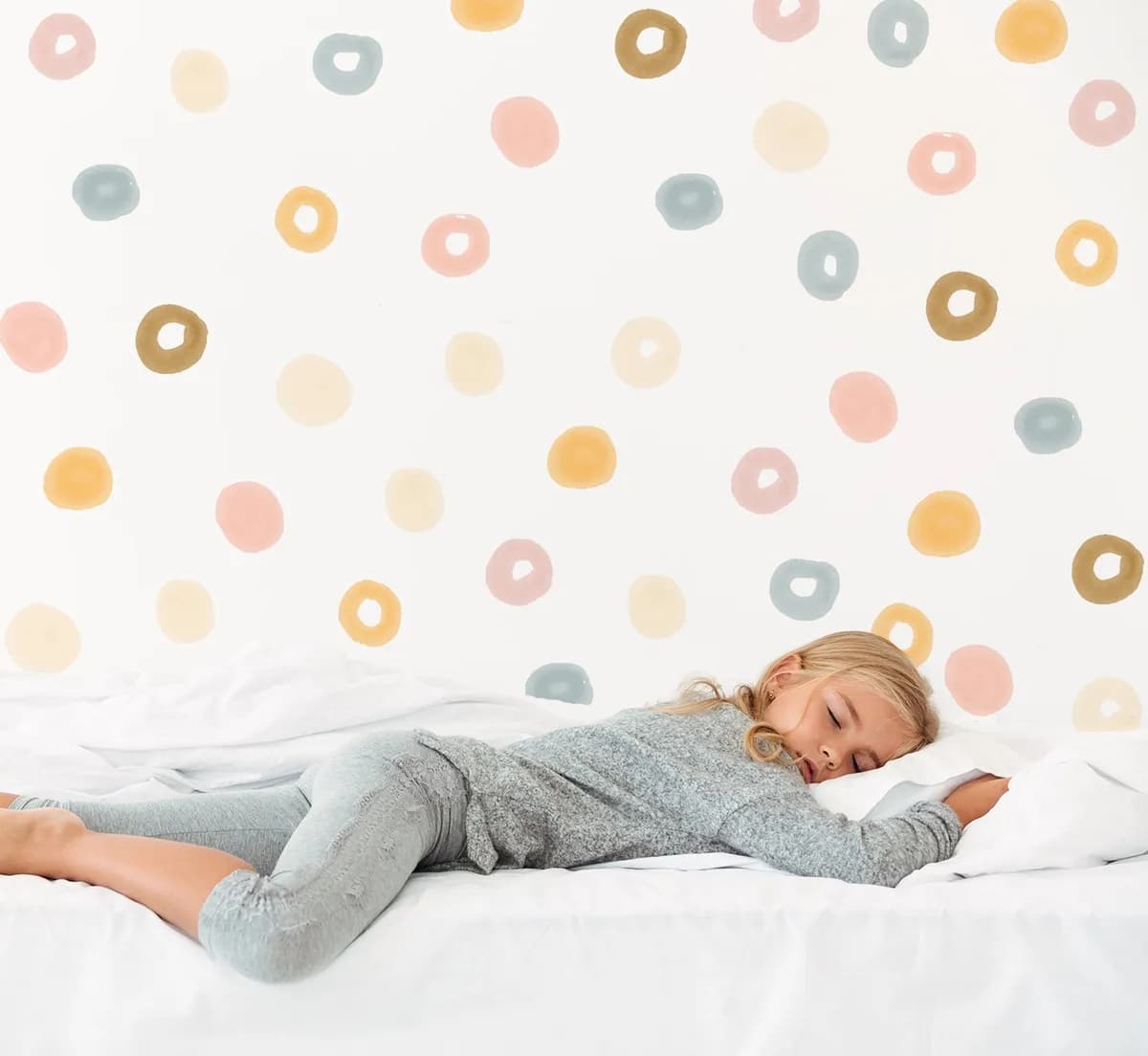 Bodky na stenu. Akvarelové bodky (3) – Samolepiace dekorácie na stenu